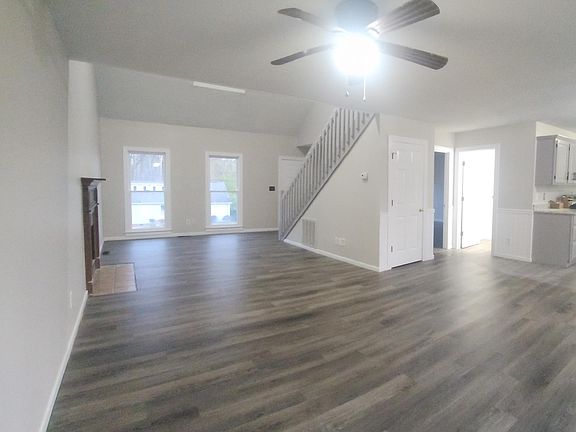 4th image of 7 Parkstone Dr
