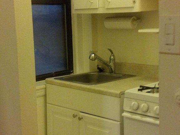 2nd image of 217 W 16th St APT 3B