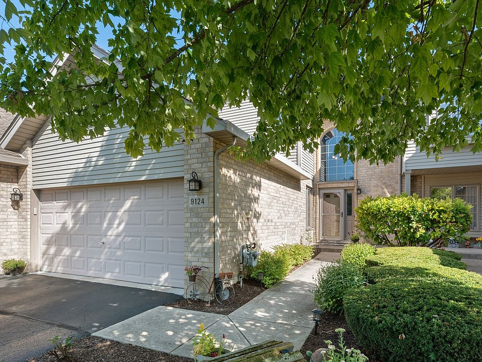 1st image of 9124 Mansfield Dr