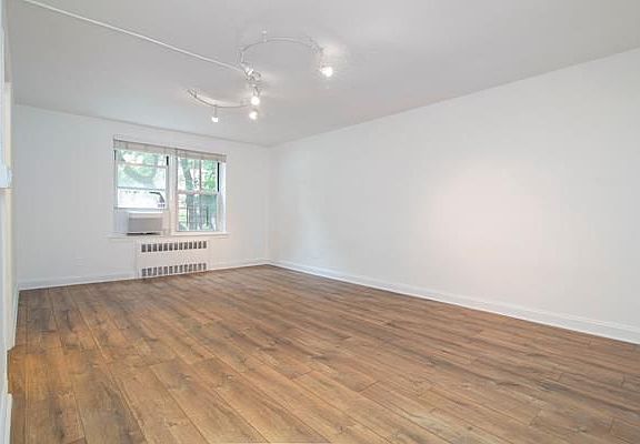 2nd image of 67-14 108th St APT 2D