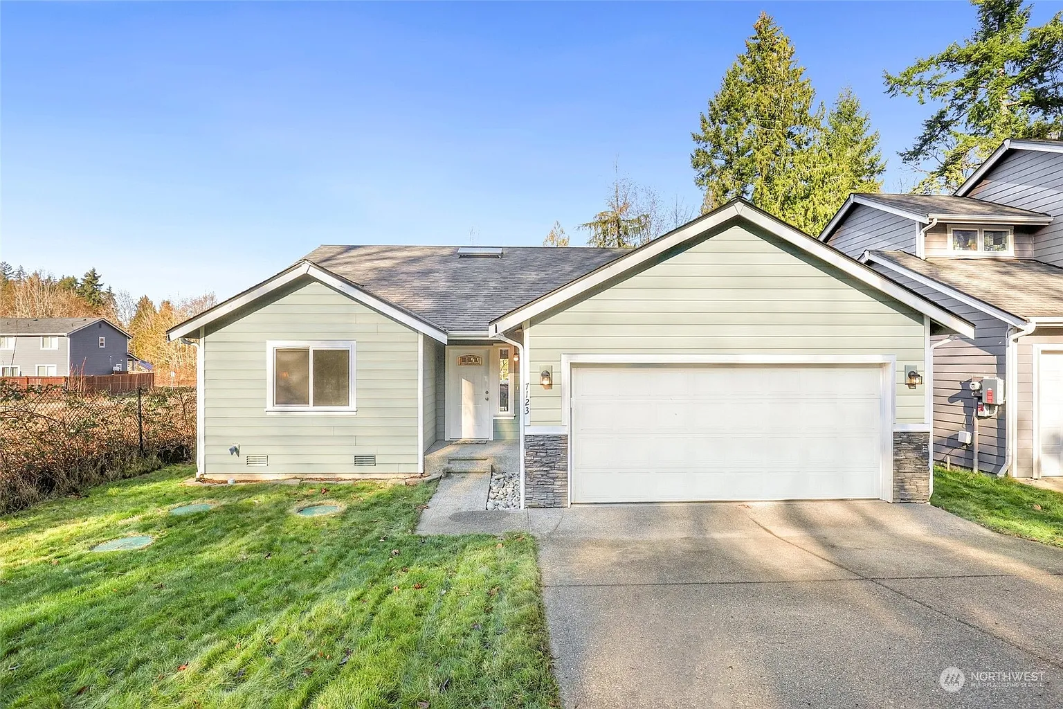 7123 E Nightingale Street photo 1