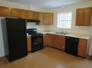 200 Windham Rd UNIT B, Pelham, NH 03076