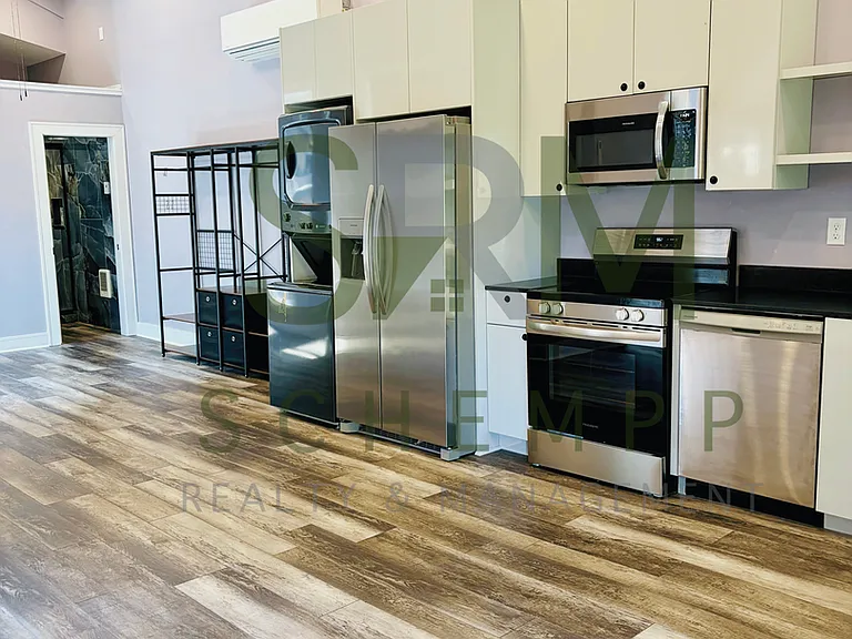2722 Portland Ave — Photo 4