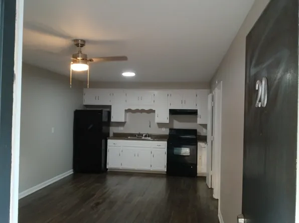 120 Walnut St APT 20, Clarksville, TN 37042