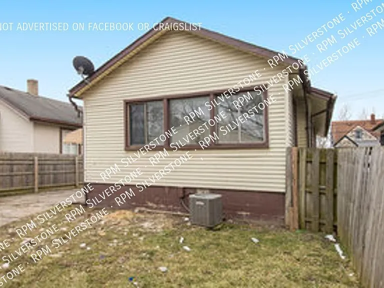 30 N Sanford St — Photo 5