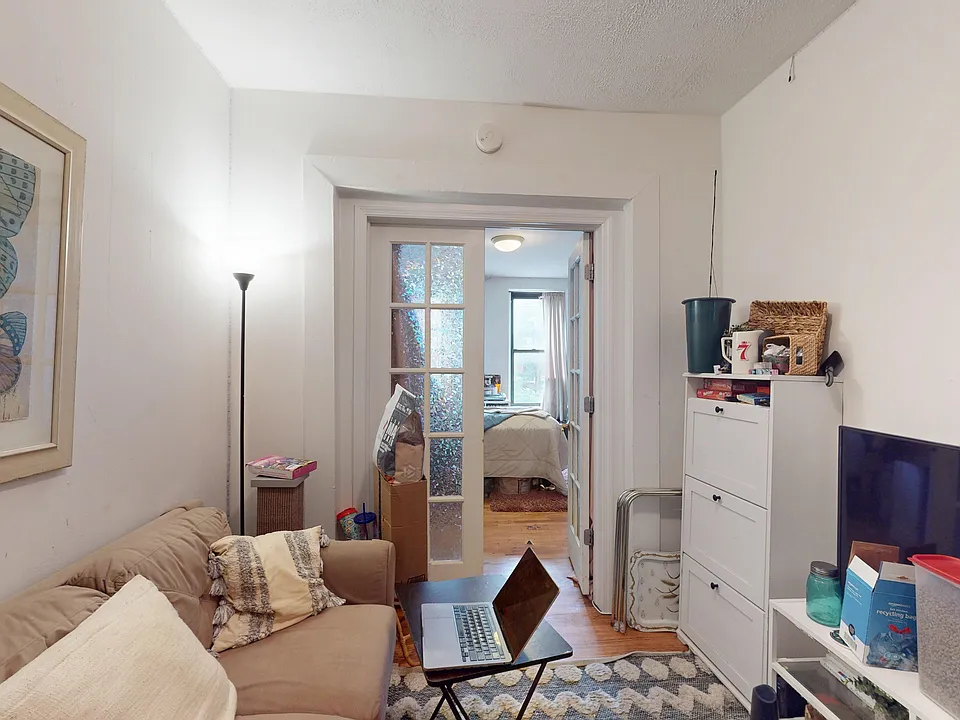 1662 1st Ave #3E