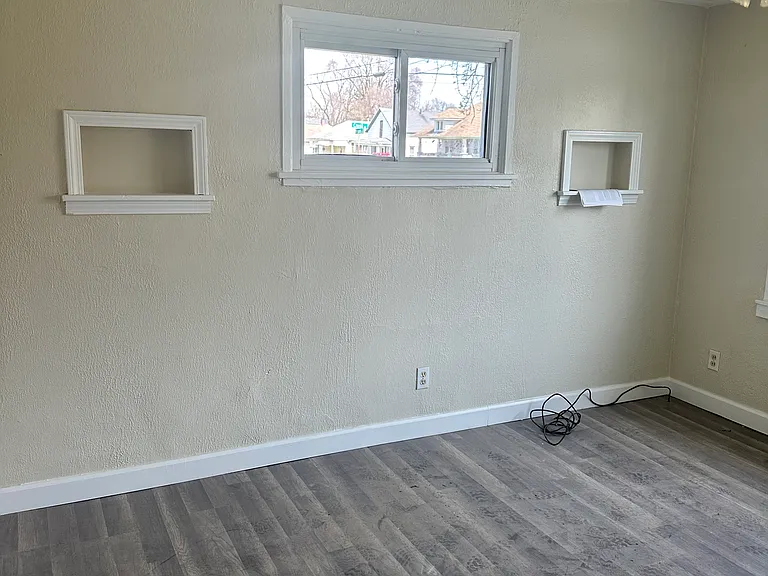 2215 Durand St — Photo 10