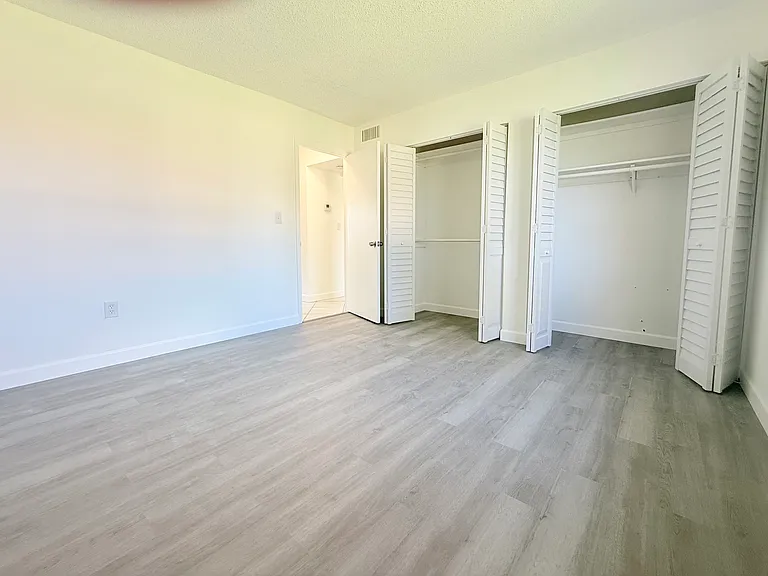 6106 Forest Hill Blvd #204 — Photo 9