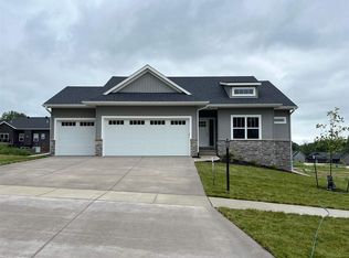 845 Berkshire Ln, Northliberty, IA