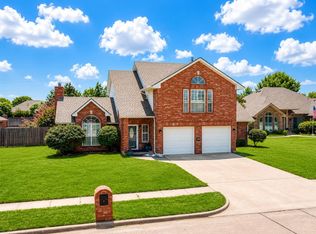 4108 Wood Castle St, Norman, OK 73072