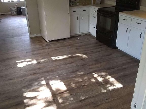 2nd image of 3190 Palmdale Ave