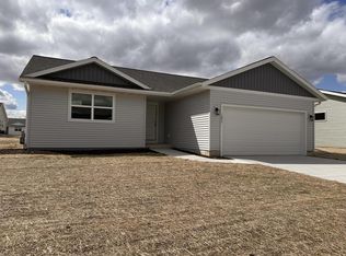 1042 McNish Ct, Sheboygan Falls, WI 53085