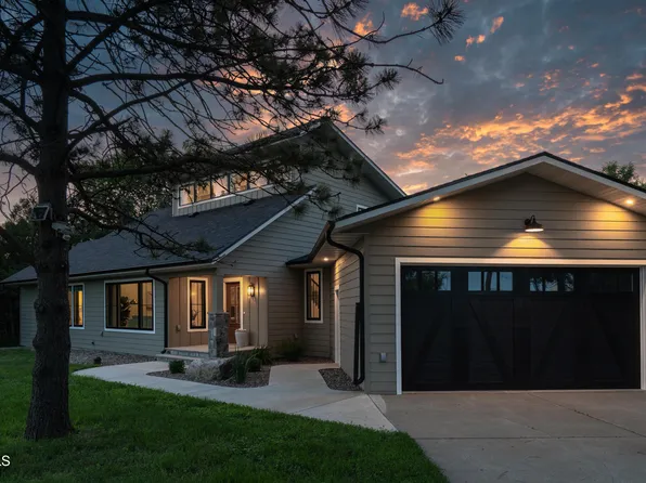 5050 123rd Ave NE, Bismarck, ND 58503