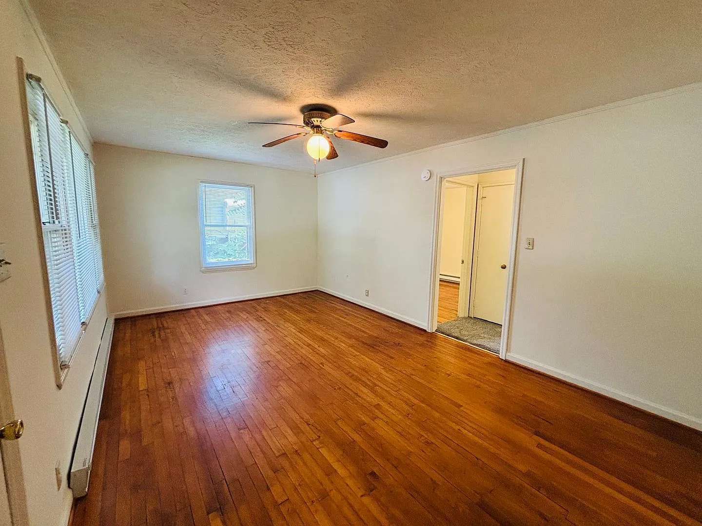 2 Bedroom 1 Bath House — Photo 3