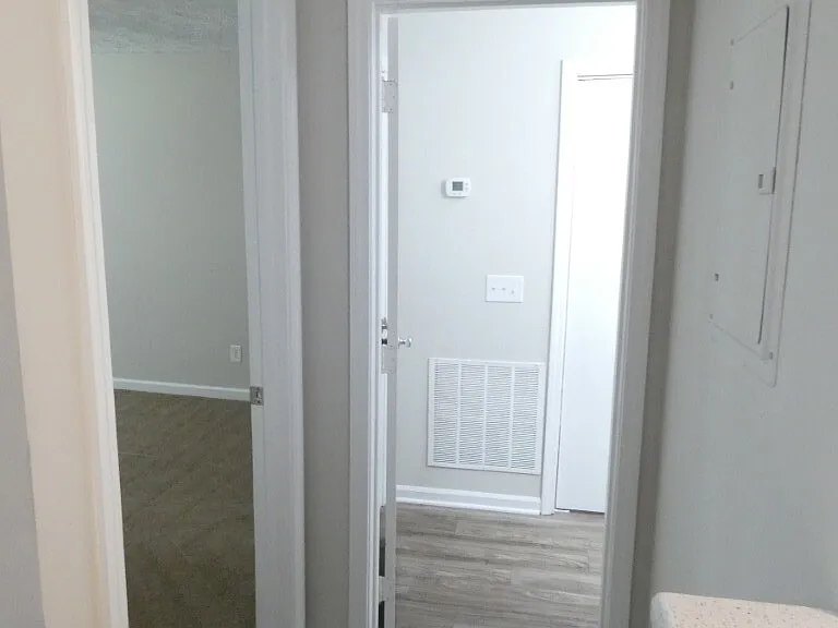 1210 Hamilton Dr — Photo 9