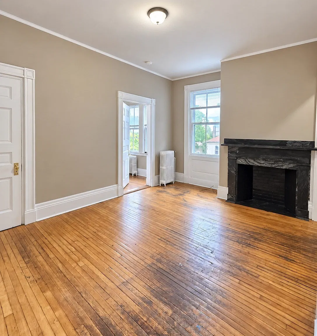 1 bed, 1.0 bath, 462 sqft, $1,300 — Photo 2