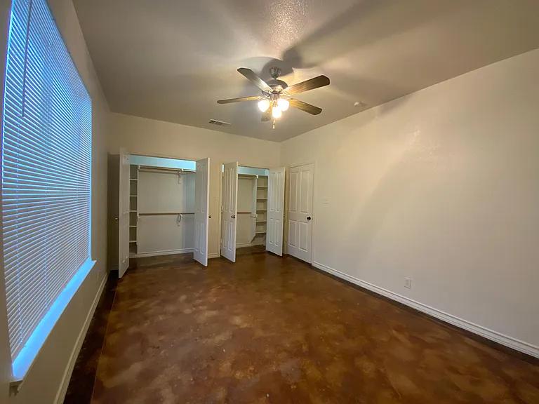 200 Sandstone Dr #D — Photo 7