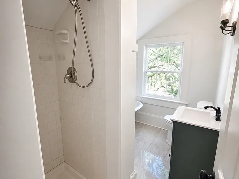 166 Kenan St — Photo 16