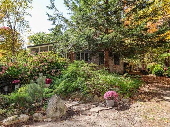 109 Duck Pond Lane, Warner, NH 03278