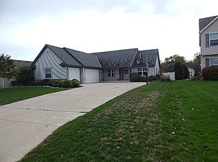 505 E Randy Rd, Oak Creek, WI 53154