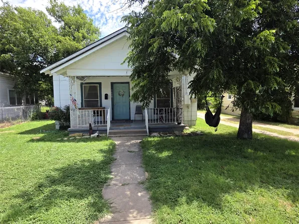 1608 Durham Ave, Brownwood, TX 76801