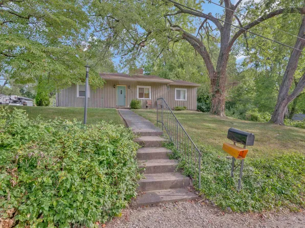 216 Christ Rd, Evansville, IN 47711