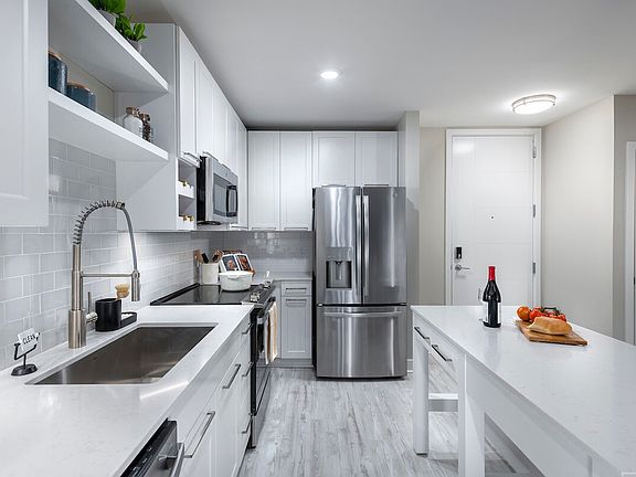 3rd image of 800 Rockwell Ave #767