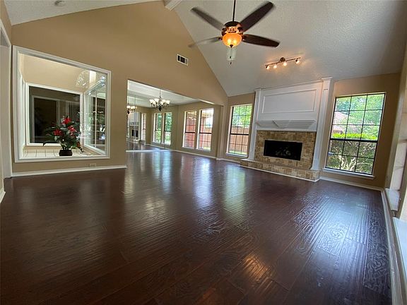 4th image of 816 Sylvan Creek Dr