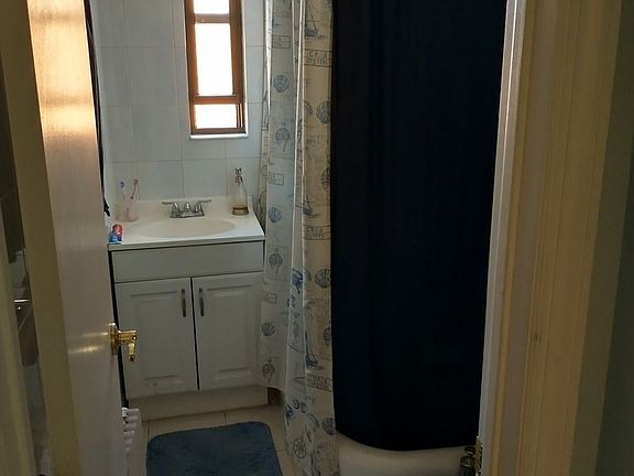 5th image of 31-17 Ditmars Blvd #2