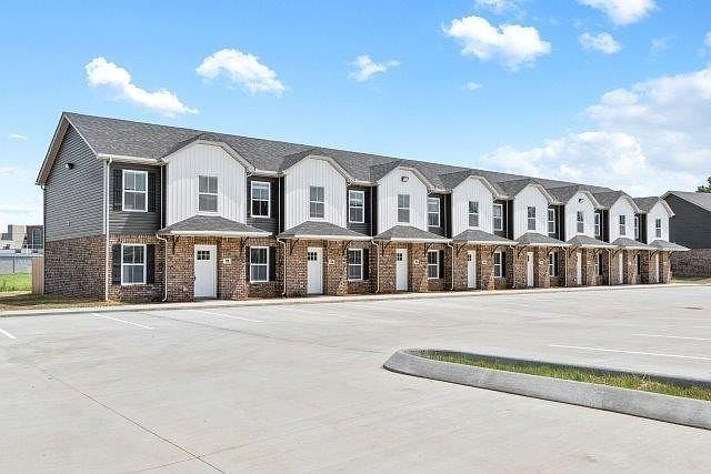 1st image of 971 Professional Park Dr #607