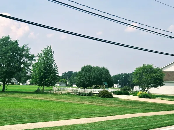 608 S Main St, Gibsonburg, OH 43431