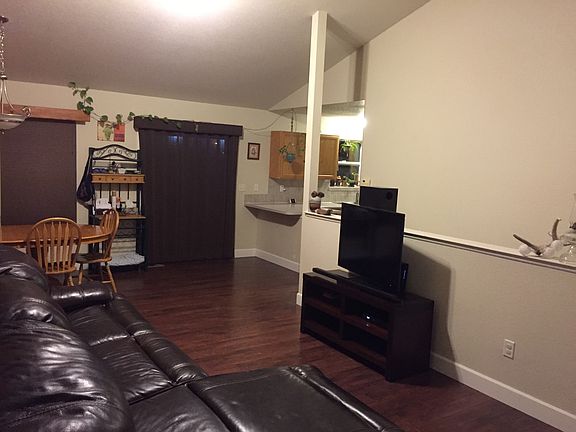 2nd image of 1113 Sunrise Cir