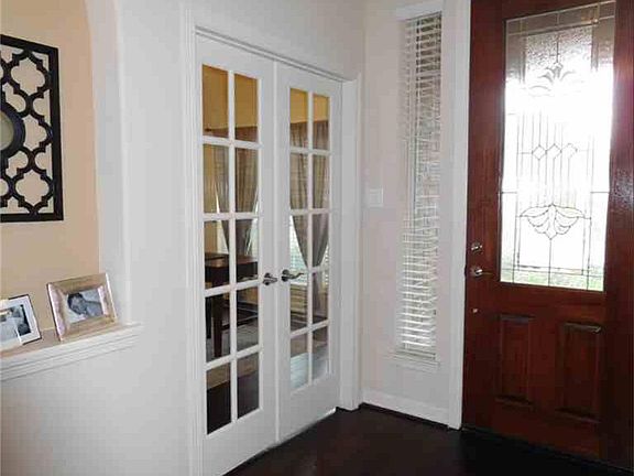 5th image of 62 Hearthshire Cir