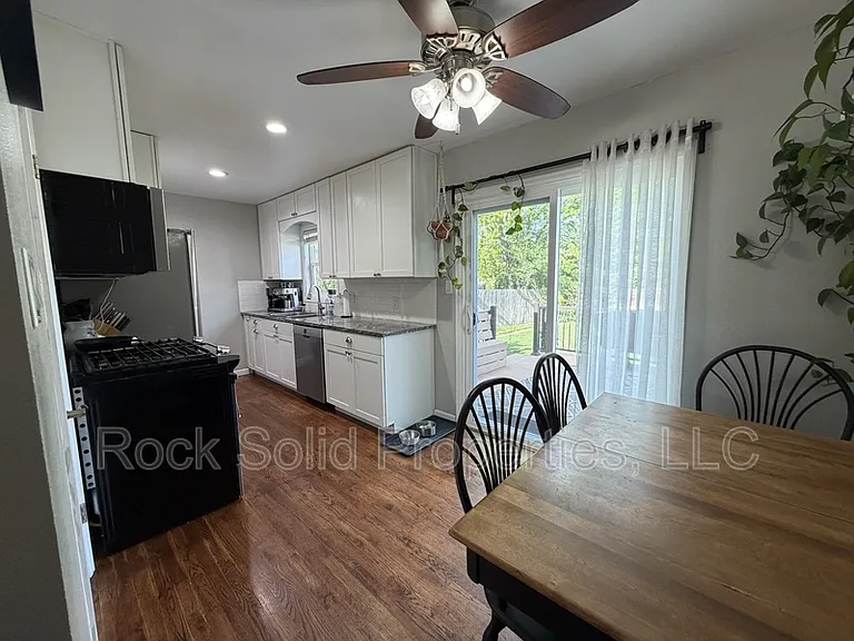 1008 Adams Ave — Photo 13