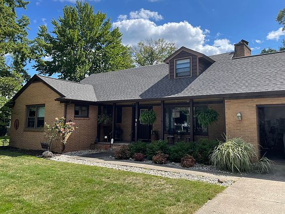 4th image of 1831 Belmont Dr