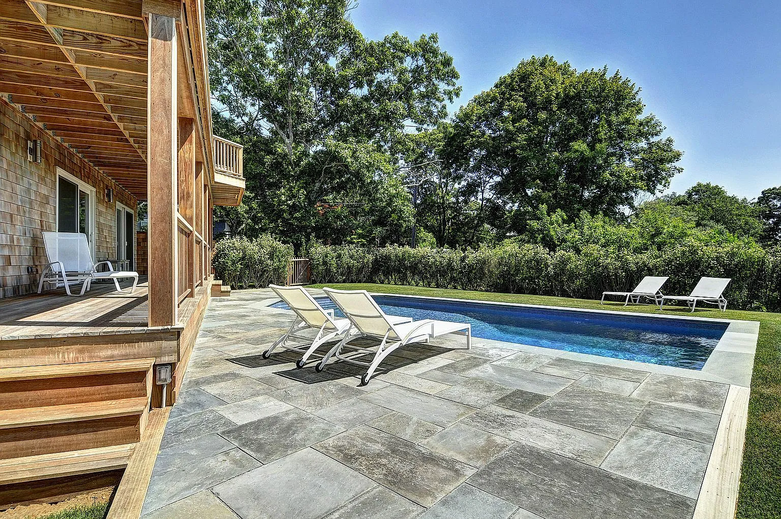 Hither Hills Home with heated Pool — Photo 3