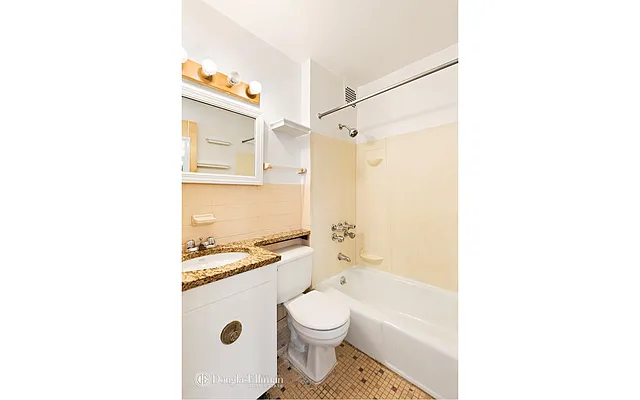 Rented by Douglas Elliman | media 29