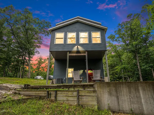 1880 W Bass Lake Dr, Bitely, MI 49309