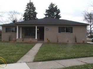 1630 Hempstead Dr, Troy, MI 48083