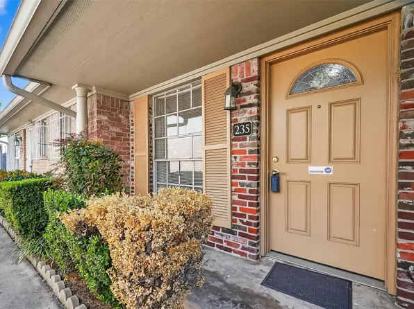 235 W Tri Oaks Ln APT 235, Houston, TX 77043