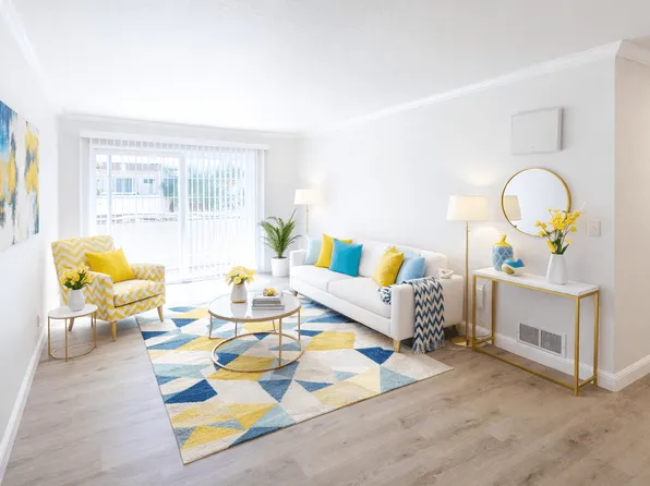 Sequoia Grove Apartments