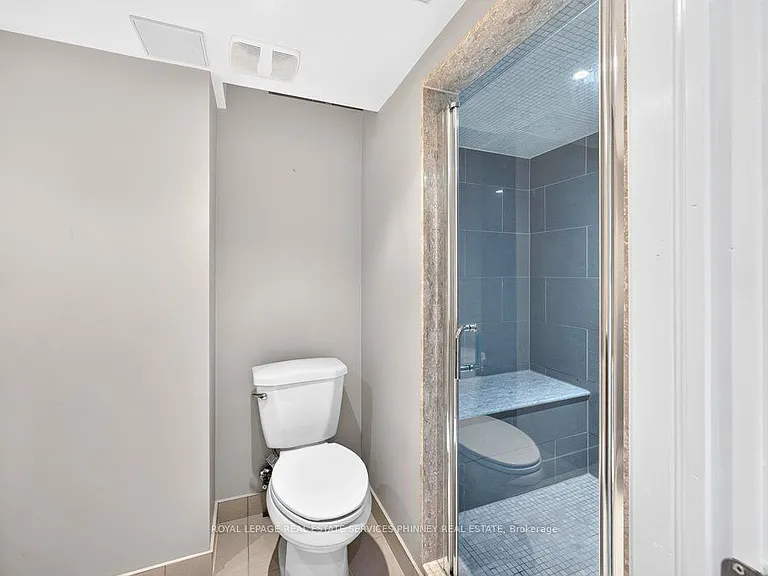 222 Moody Dr — Photo 38