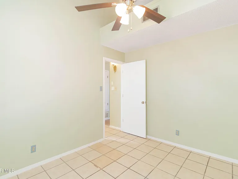 12056 Bellows Ct — Photo 26