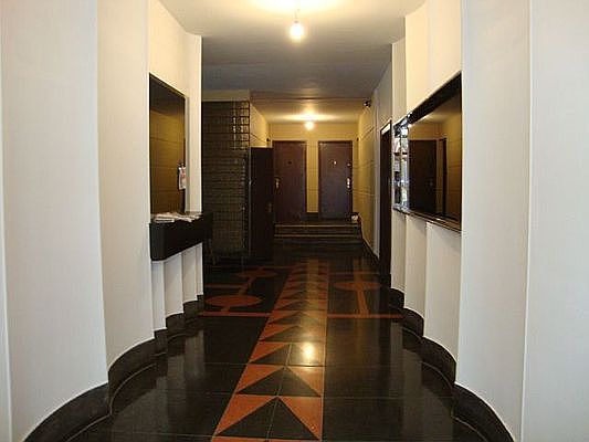 5th image of 209 W 104th St #4F1