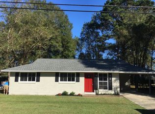 418 Cypress Dr, Baker, LA 70714