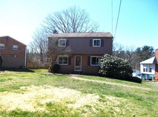 876 Blue Ridge Rd, Pittsburgh, PA 15239