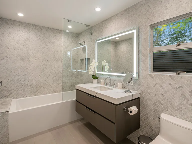 602 N Whittier Dr — Photo 27