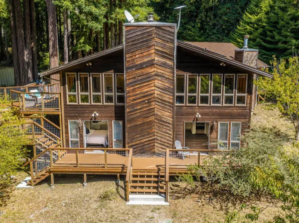 31703 Pearl Dr, Fort Bragg, CA 95437