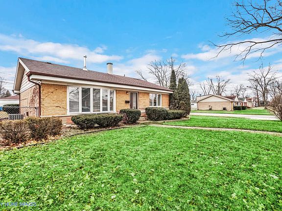 3rd image of 17365 Oconto Ave