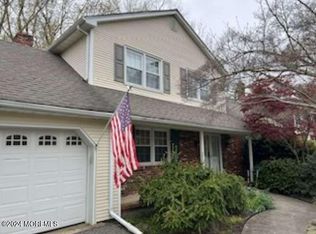 3 Lancaster Dr, Ocean, NJ 07712